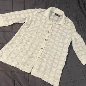 Chico's White 3/4 Sleeve Button Down Shirt with Notched Collar